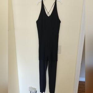 NIKE YOGA LUXURY LAYERED 7/8 JUMPSUIT SIZE M (DA2424 010) BLACK